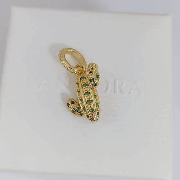 Pandora Sparkling Desert Cactus Pendant 14k Gold-plated - Picture 6 of 6